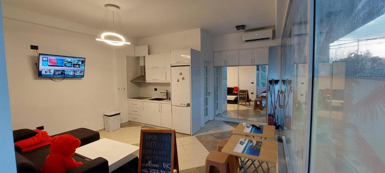 Apartment Thousand Kisses Sarandë 외부 사진